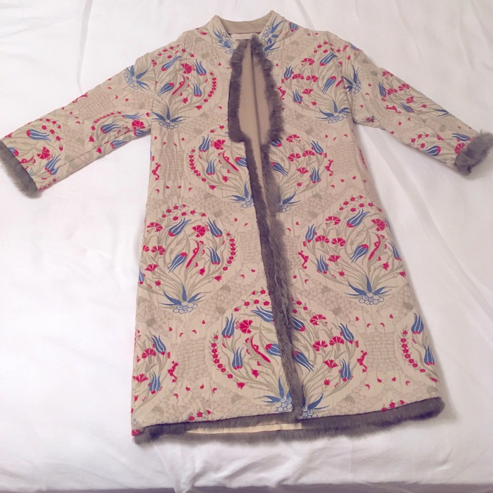Suzani embroidered coat by designer Atil Kutoglu - Picture 1 of 3